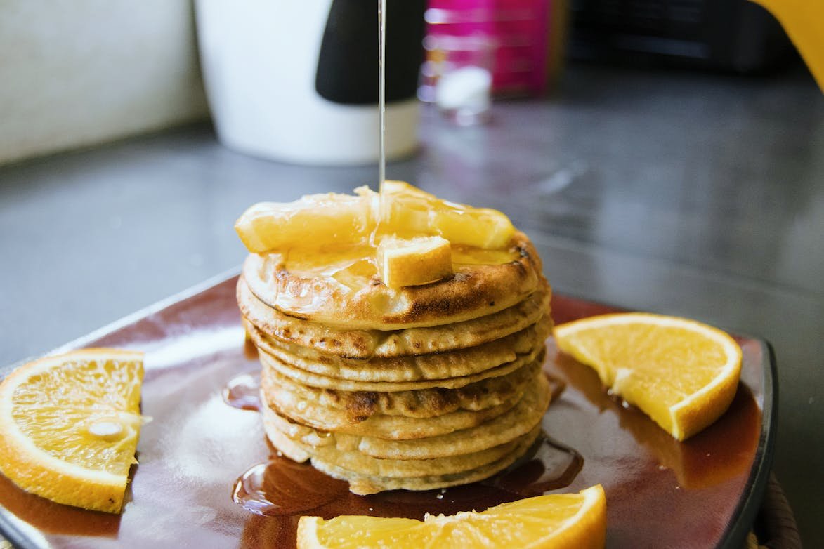 How to make Lemon syrup pears with pancakes