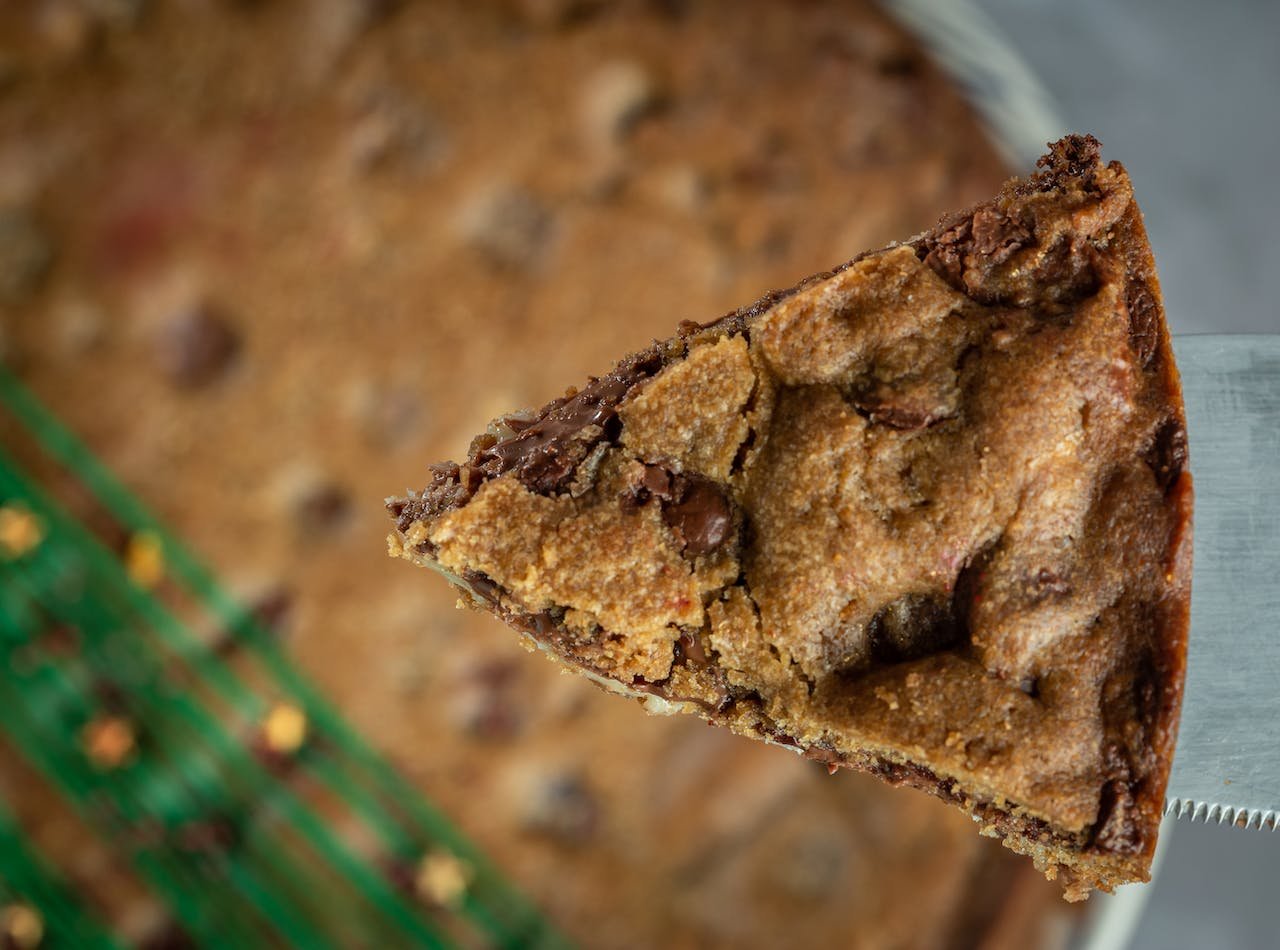 How to make Chocolate & pear crumble