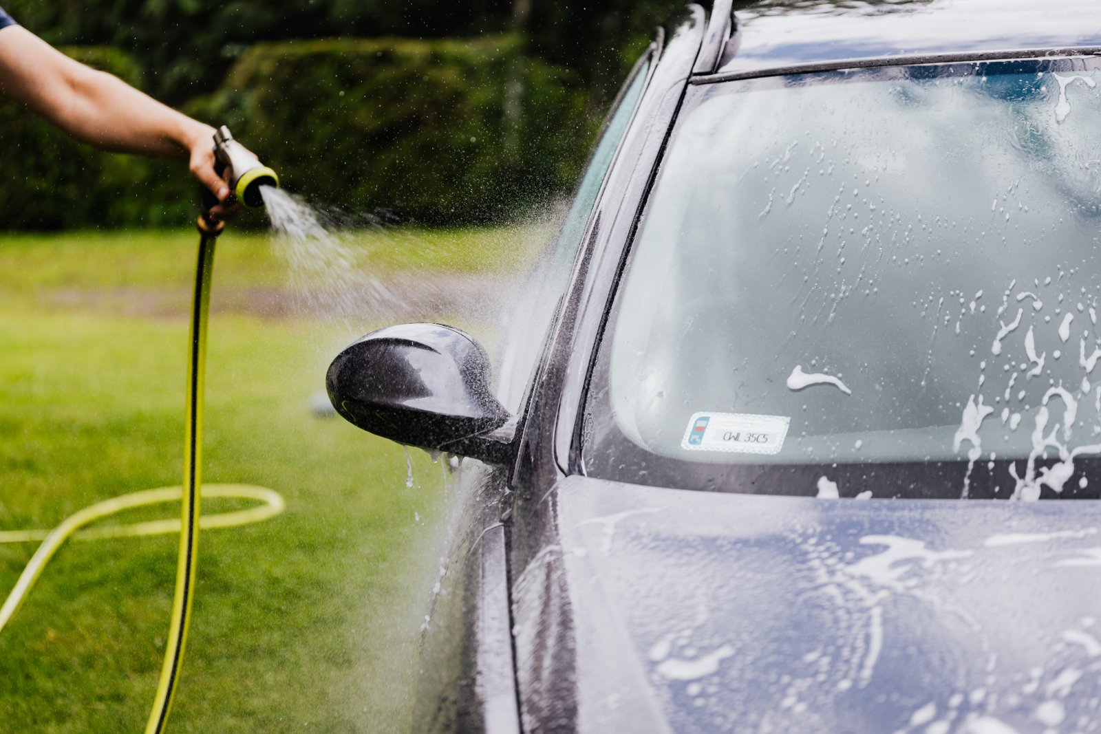 clean a car