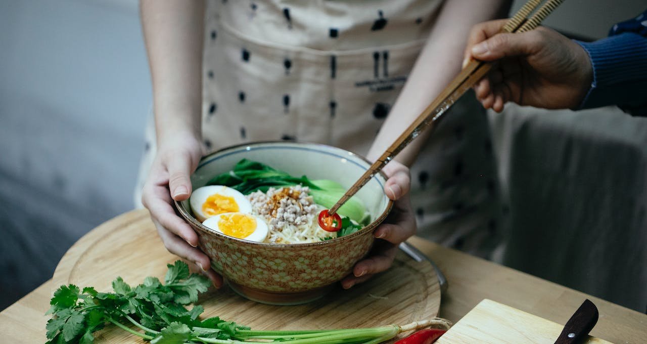 How to make Oriental noodle soup