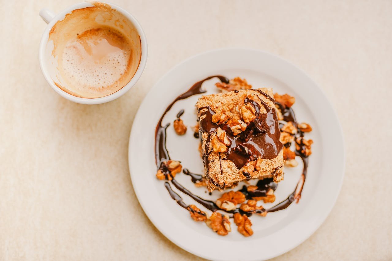 How to make Coffee & walnut cake