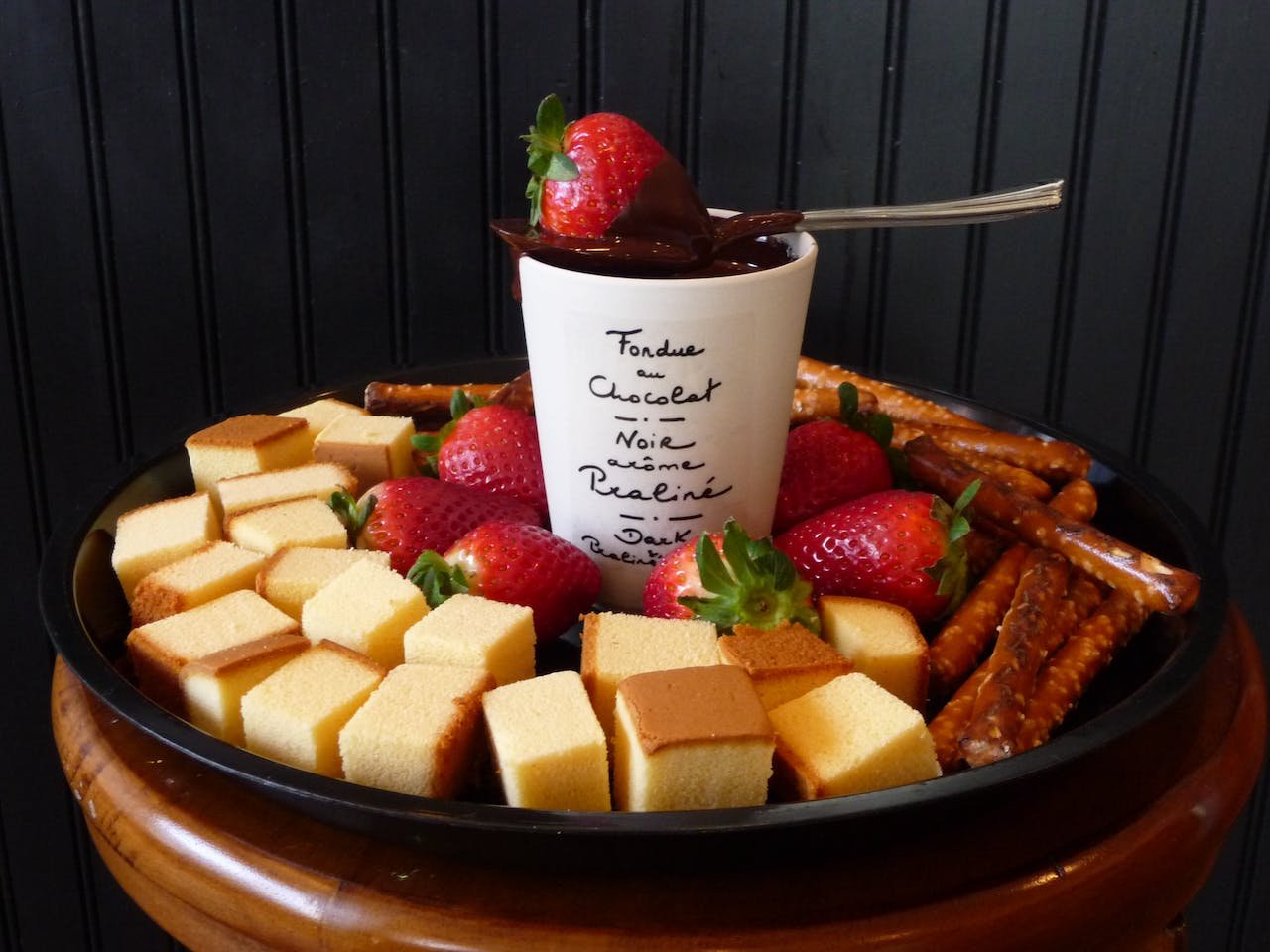 How to make Fruit fondue