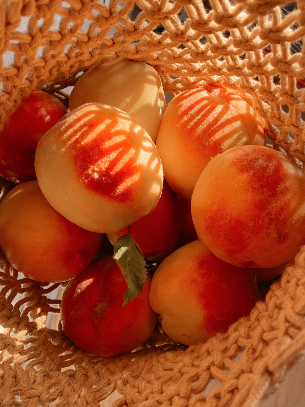 How to make Poached peaches with ginger