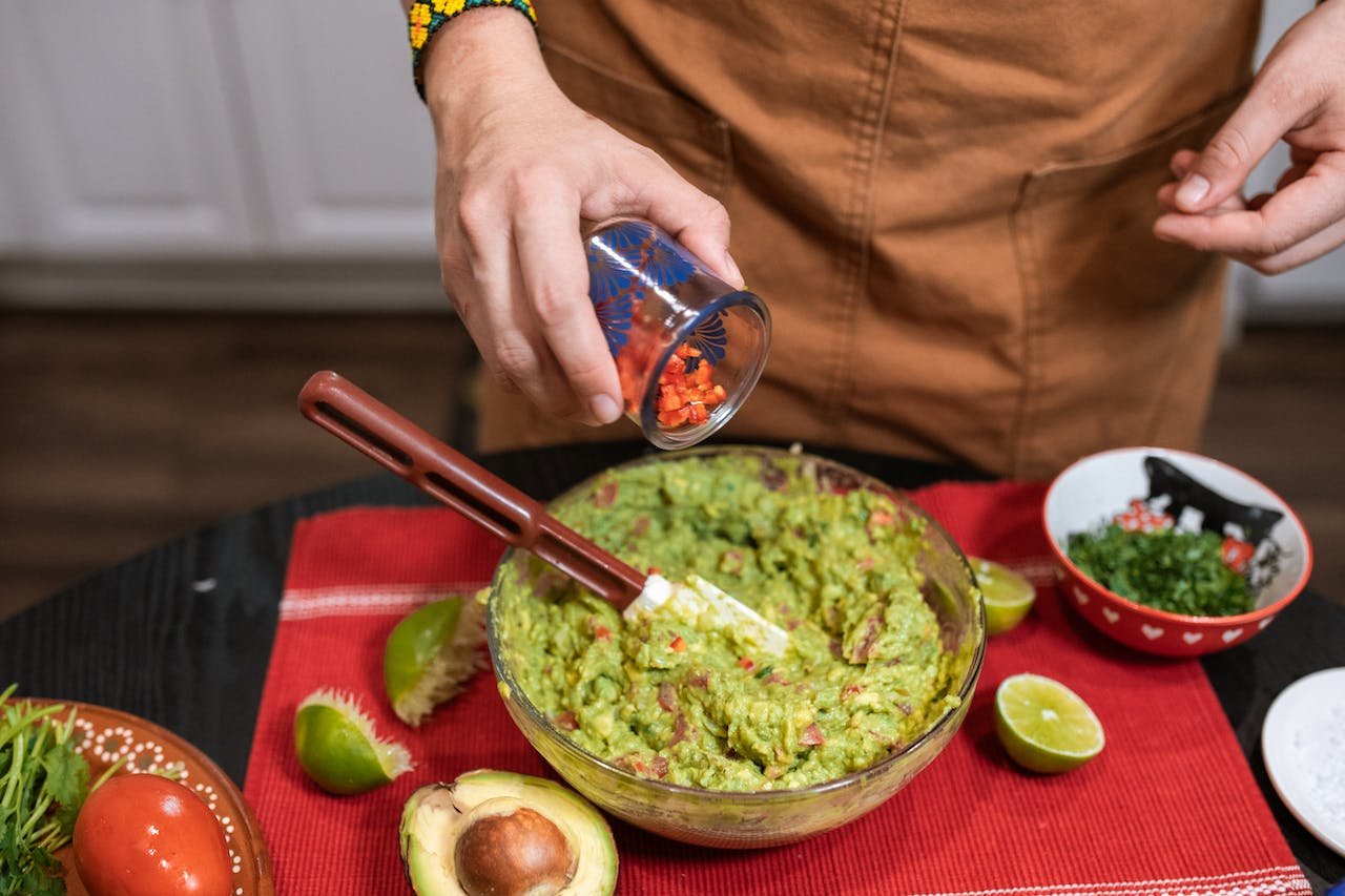How to make Spicy avocado dip