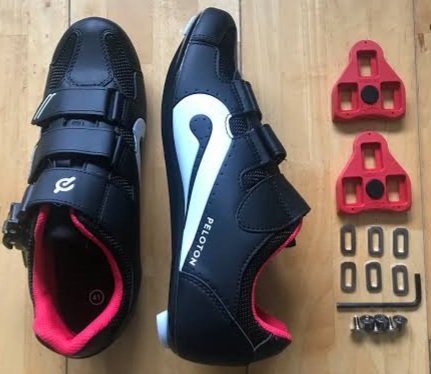 clip and unclip peloton shoes