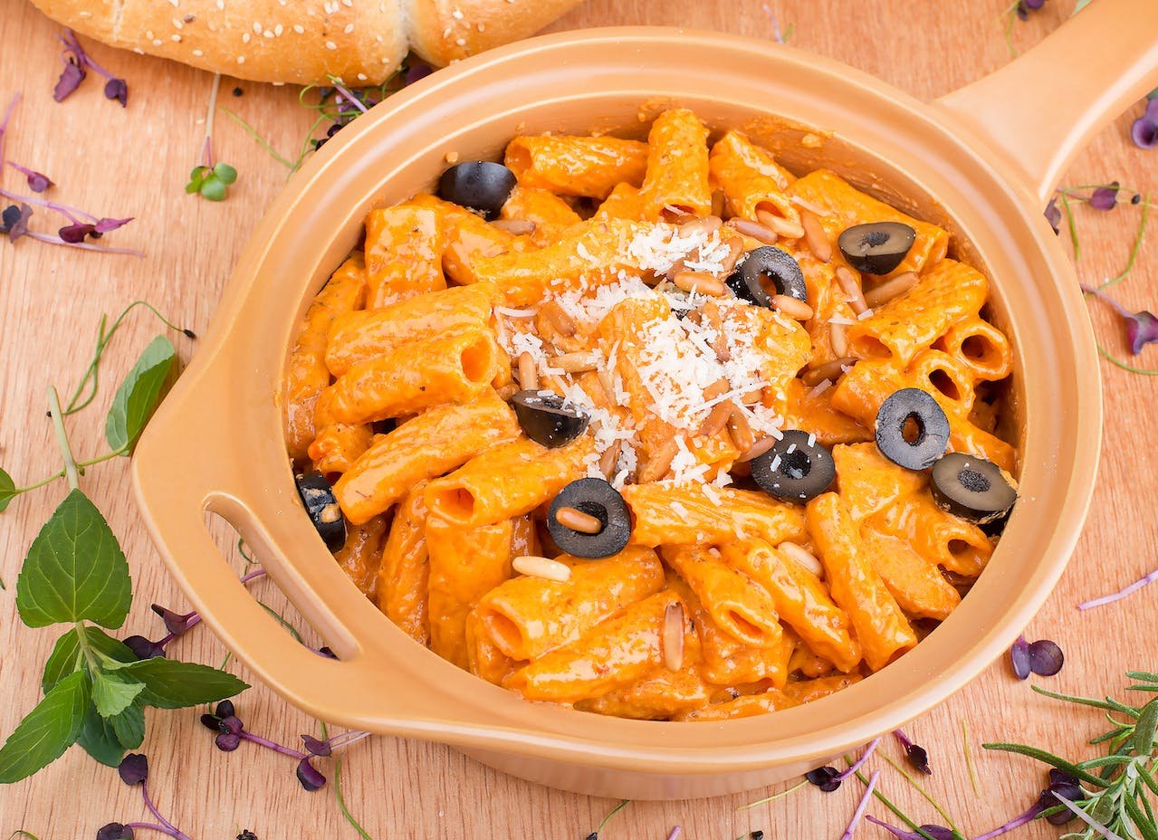 How to make Warm pasta & crab