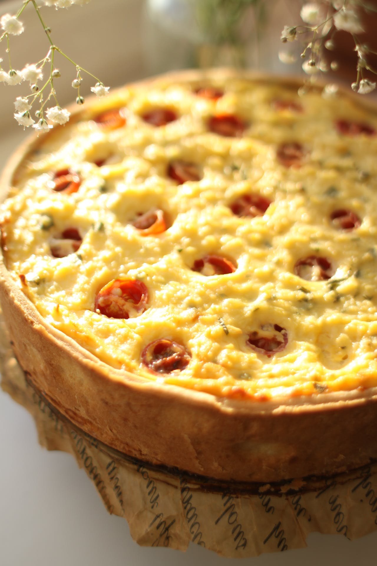How to make Tomato & cheese tarts