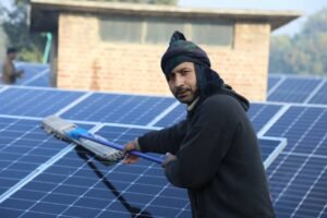 How To Clean Solar panels To maximize Solar Power