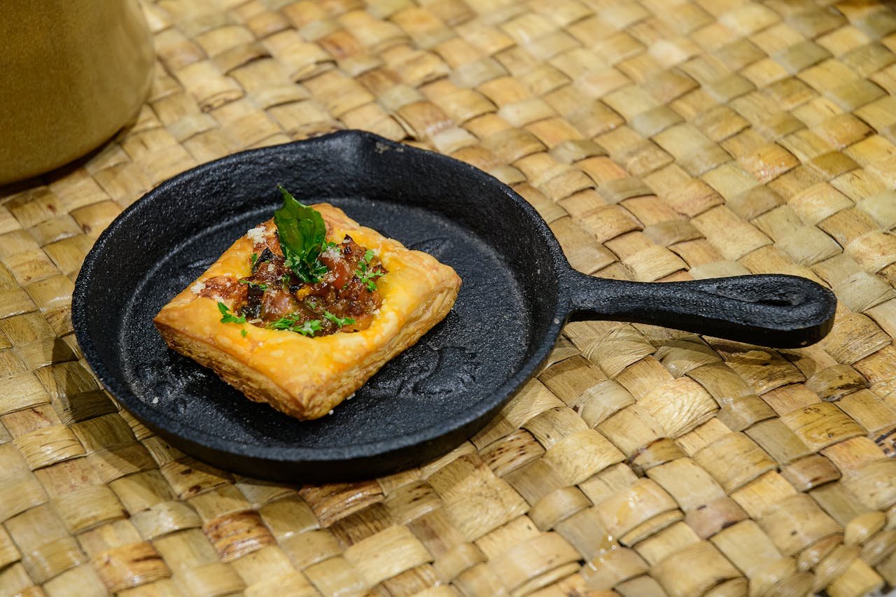 How to Clean Cast Iron Skillet To Restore Its Shine