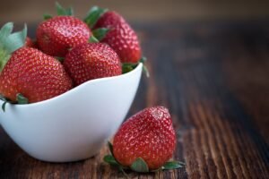 How To Clean Strawberries For Safe Consumption
