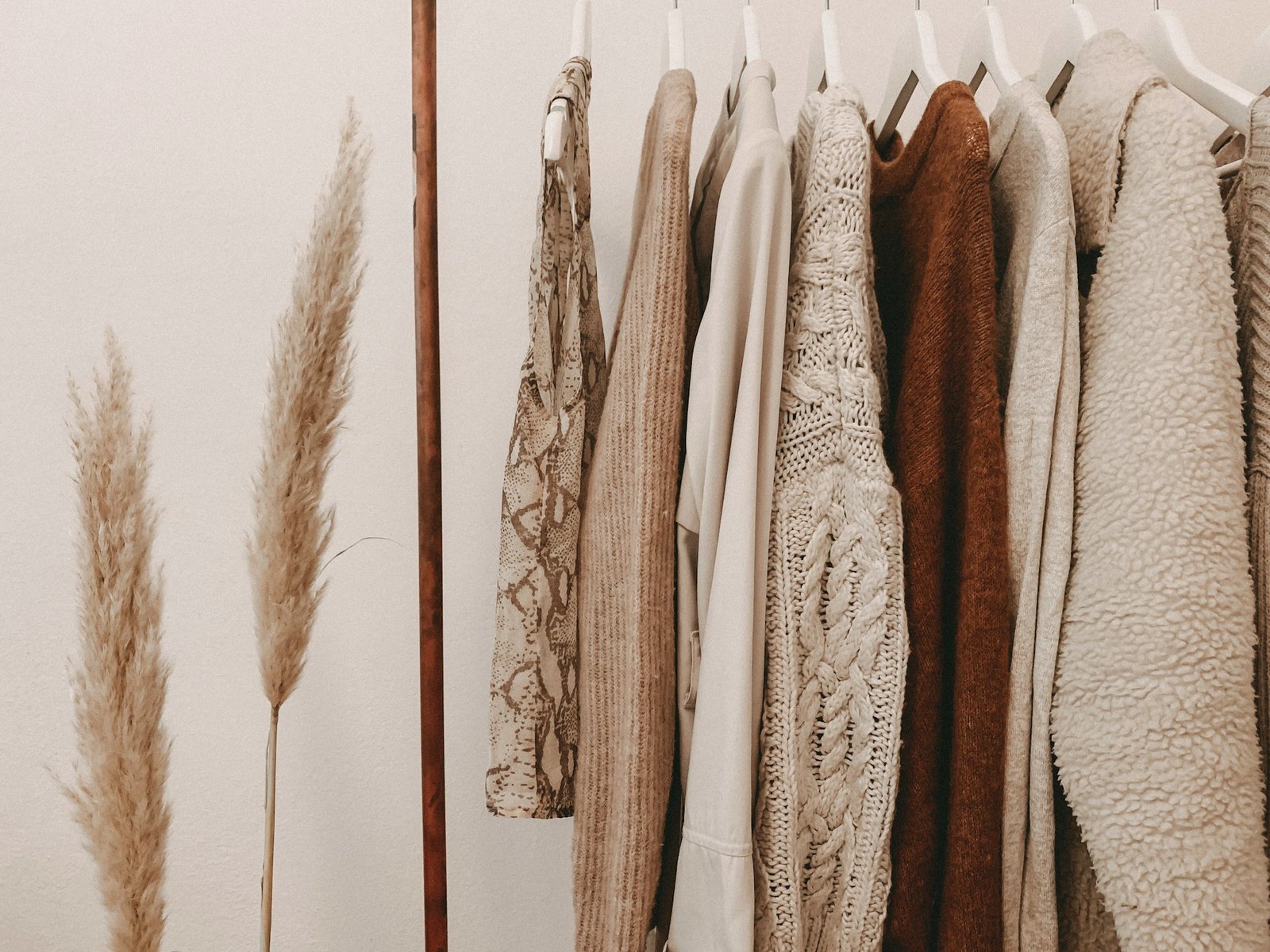 How to Build A Minimalist Wardrobe