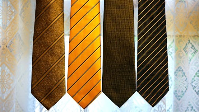 How To Tie A Tie