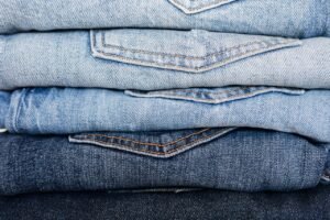 How to upcycle old jeans into household items